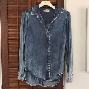NWOT Bella Dahl Button Back Denim Tunic